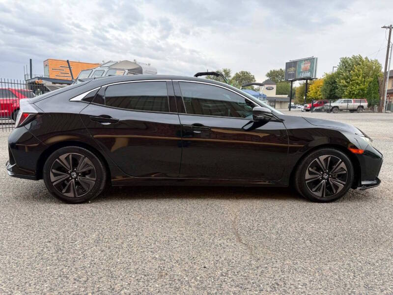 honda civic hatchback 2017 SHHFK7H73HU401021 image honda civic hatchback 2017 SHHFK7H73HU401021 image